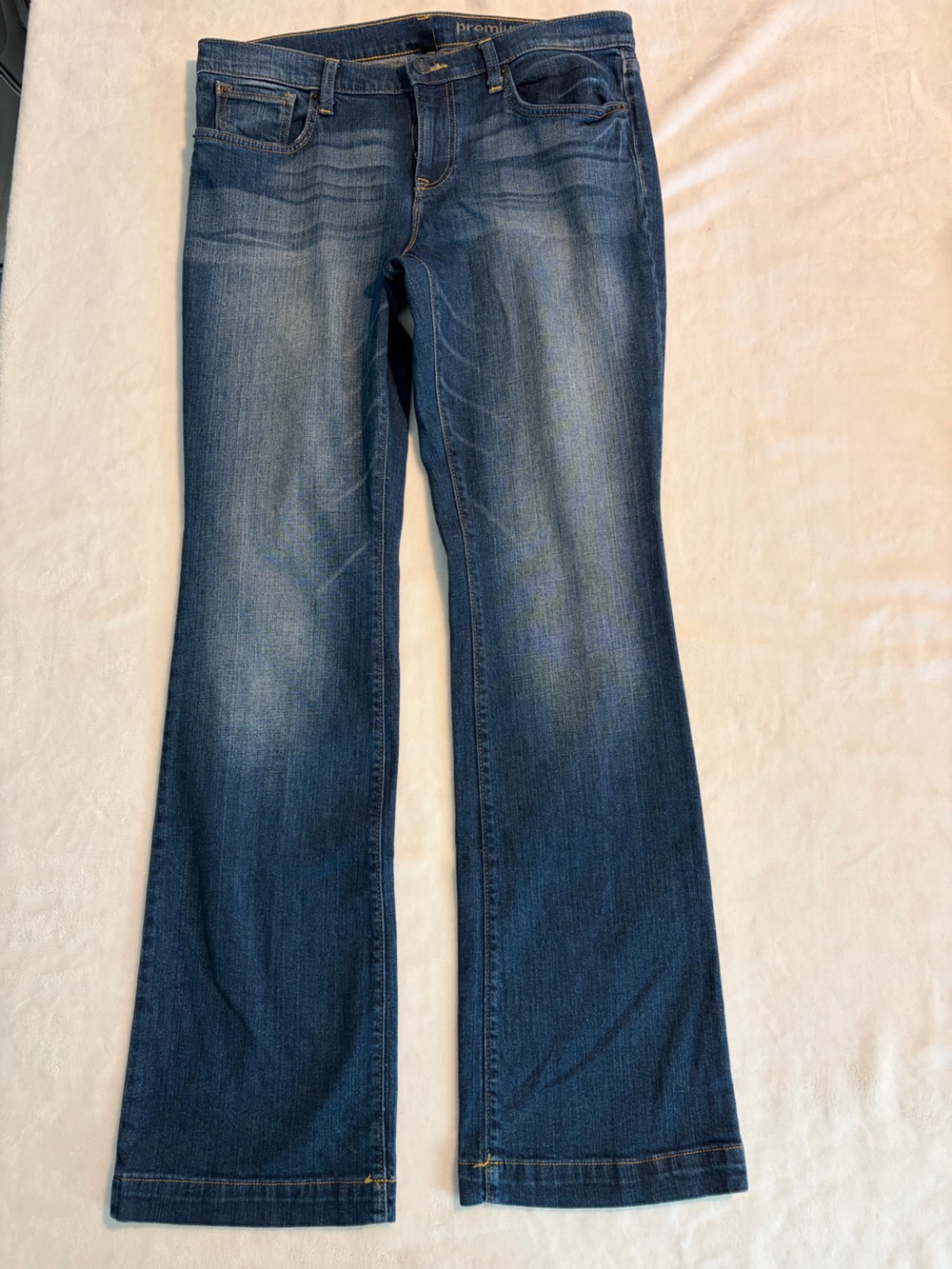 GAP Women's Wide Leg Jeans in Medium Blue Wash